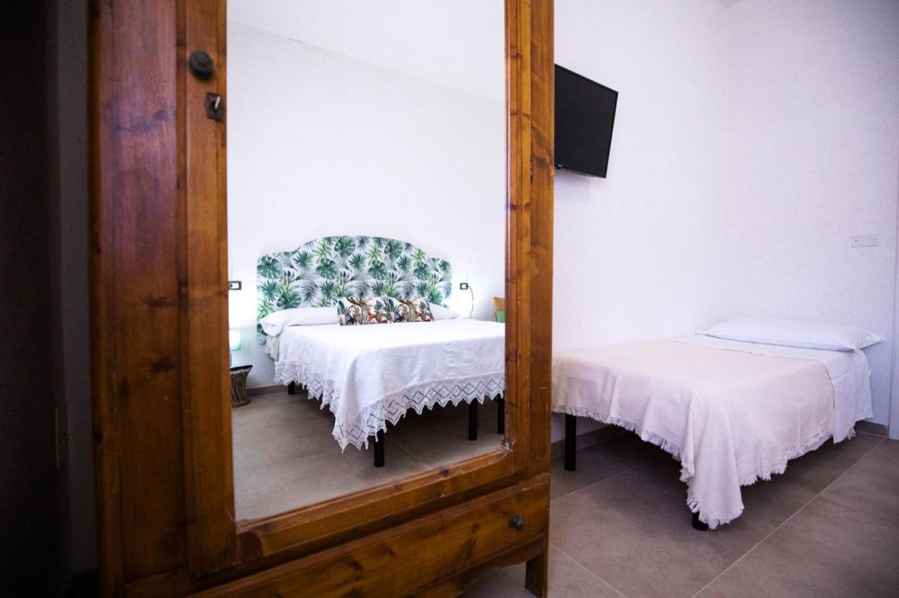 La Casa Di Zia Dedera Apartamento Torre Santa Sabina Quarto foto